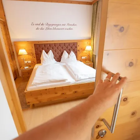 Foersterhaus & Haus Andrea B&B 메이른호픈