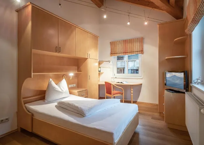 住宿加早餐酒店 Foersterhaus & Haus Andrea 4*