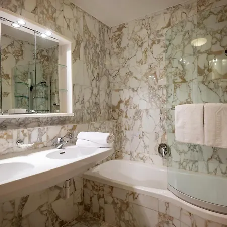 Bed & Breakfast Foersterhaus & Haus Andrea Mayrhofen