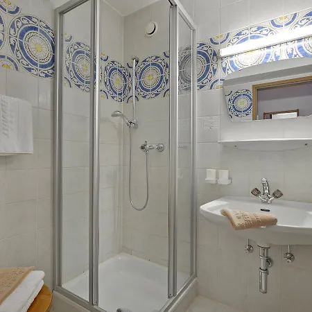 Oda ve Kahvaltı Foersterhaus & Haus Andrea 2*