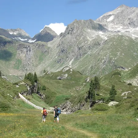 Bed & Breakfast Foersterhaus & Haus Andrea 4*